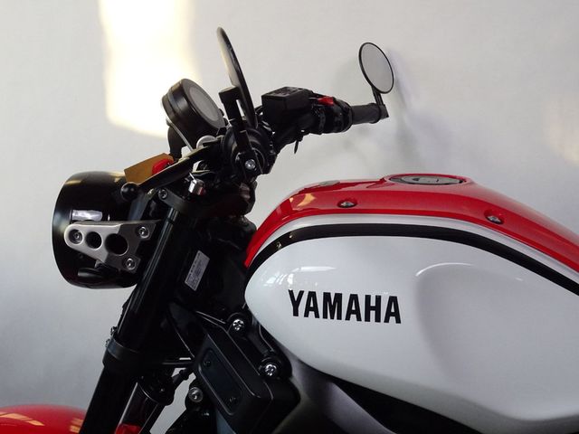 yamaha - xsr-900-abs
