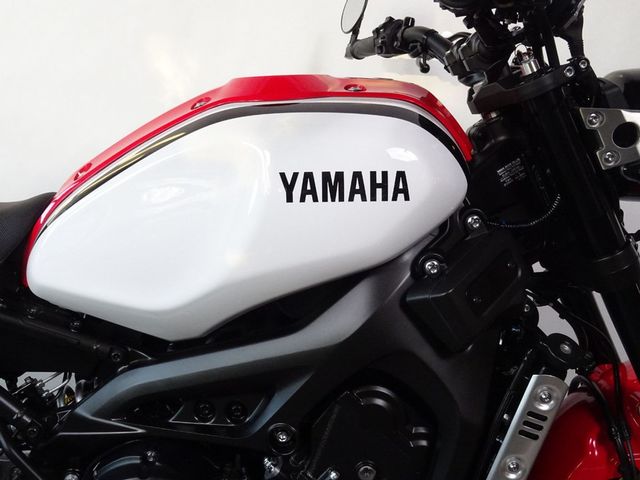 yamaha - xsr-900-abs