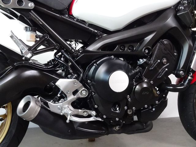 yamaha - xsr-900-abs