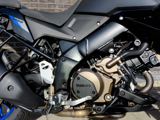 suzuki - v-strom-1050-a