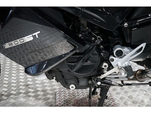 bmw - f-800-st