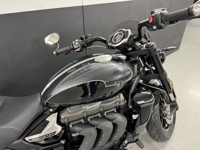 triumph - rocket-3-storm-gt