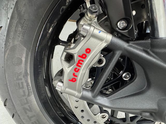 triumph - rocket-3-storm-gt