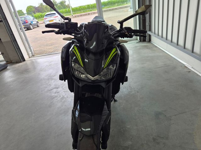 kawasaki - z900