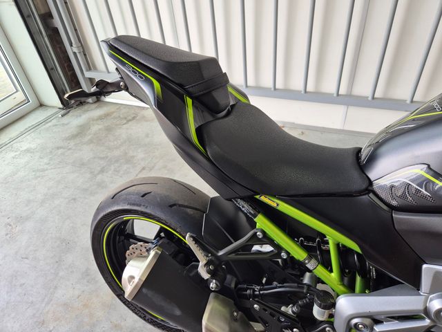 kawasaki - z900