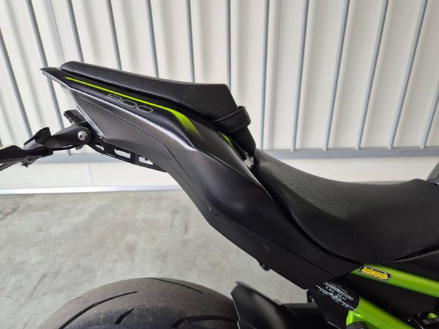 kawasaki - z900