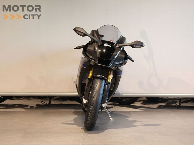 yamaha - yzf-r1m