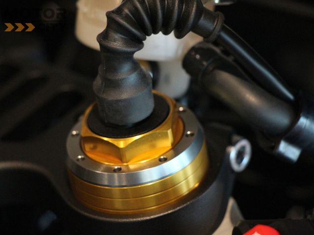 yamaha - yzf-r1m
