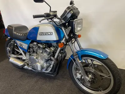 SUZUKI GSX 750 – foto 4