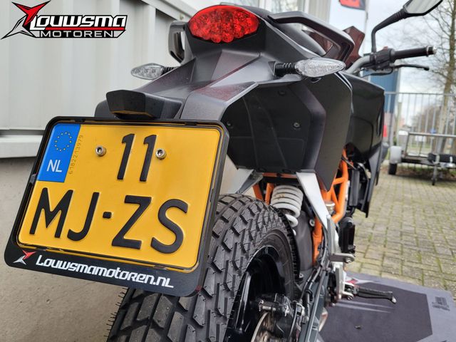 ktm - 390-duke
