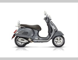 Vespa GTS 300 Touring 2022 nieuw