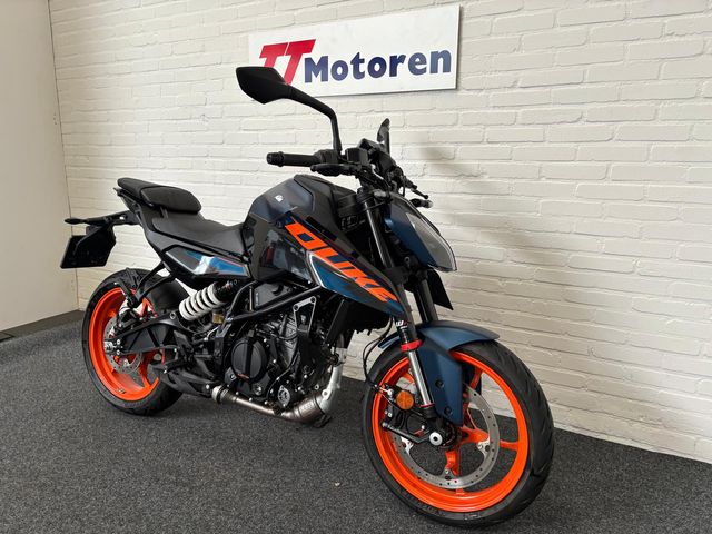 ktm - 125-duke