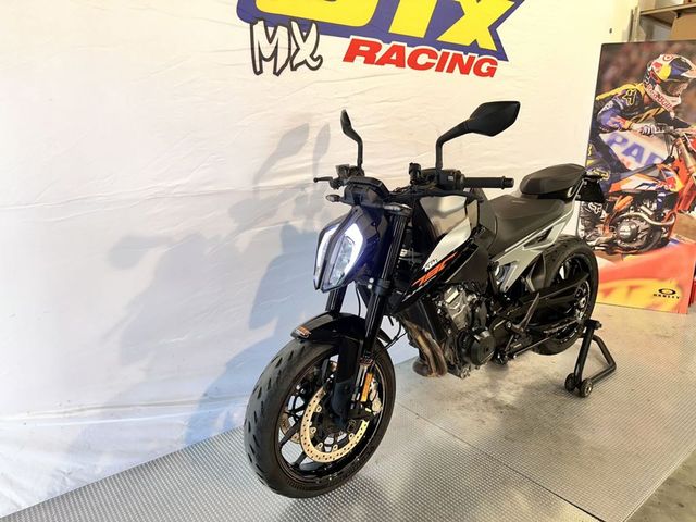 ktm - 790-duke