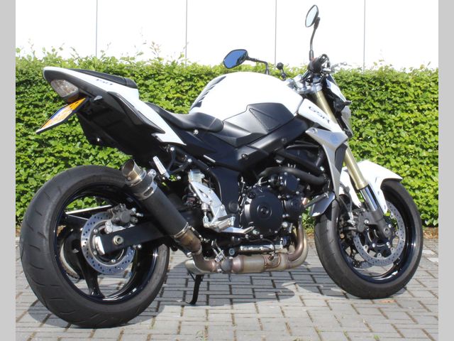 suzuki - gsr-750