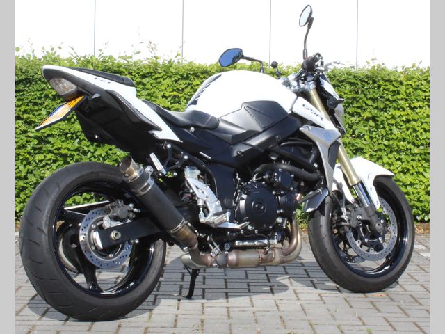 suzuki - gsr-750