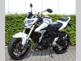 SUZUKI GSR 750