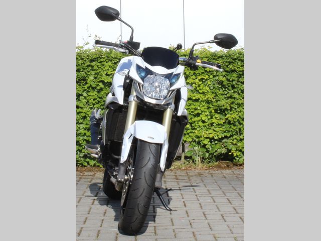 suzuki - gsr-750