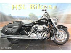 HARLEY-DAVIDSON ROAD KING CLASSIC FLHRCI