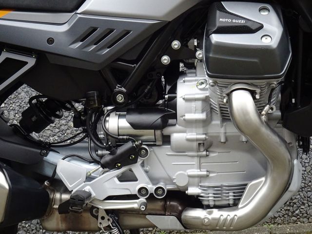 moto-guzzi - stelvio