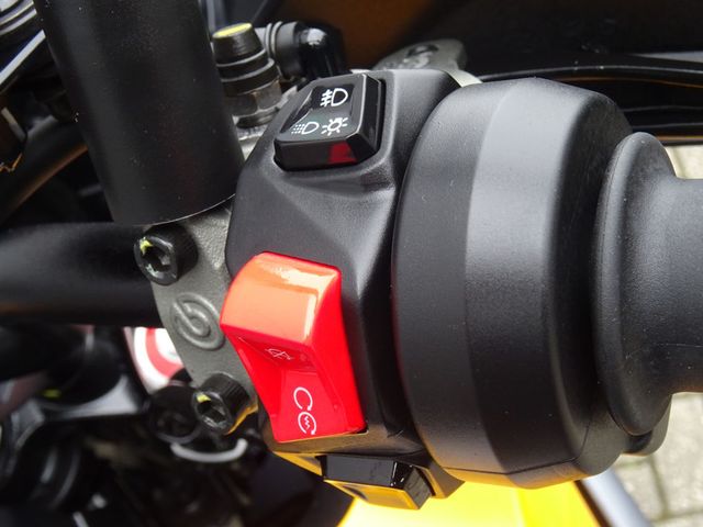 moto-guzzi - stelvio