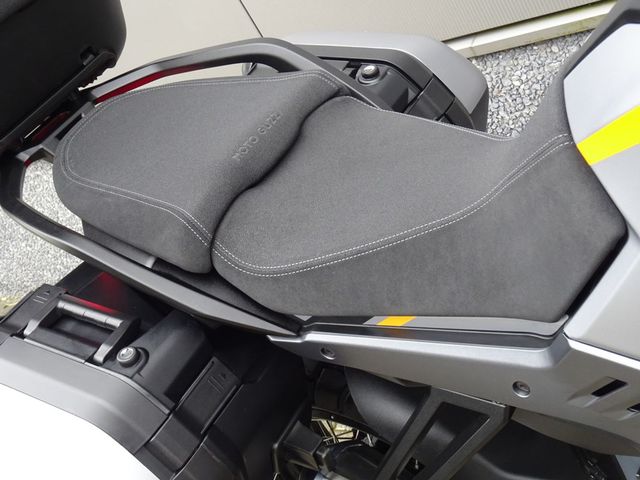 moto-guzzi - stelvio