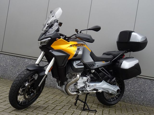 moto-guzzi - stelvio