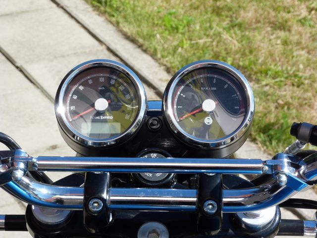 royal-enfield - interceptor-650