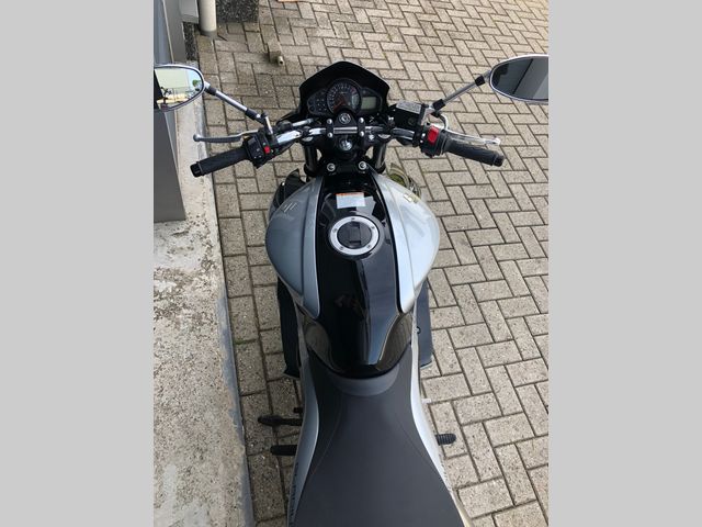 suzuki - sfv-650-gladius