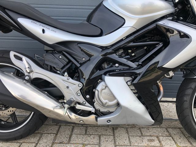 suzuki - sfv-650-gladius