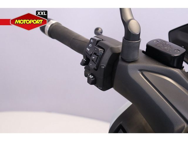 yamaha - x-max-300-tech-max