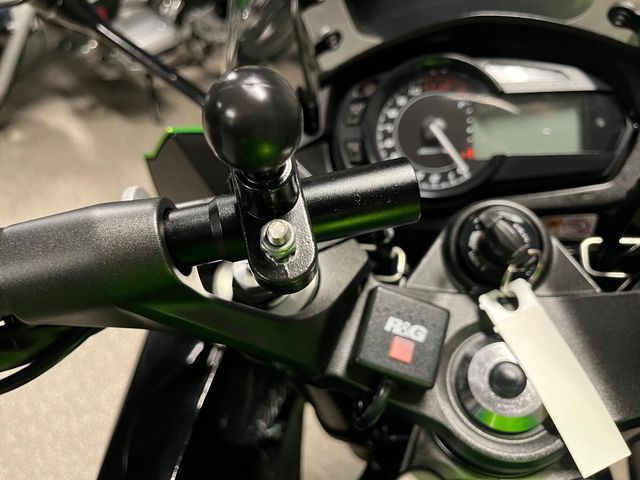 kawasaki - z-1000-sx-abs