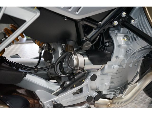 moto-guzzi - v-100-mandello