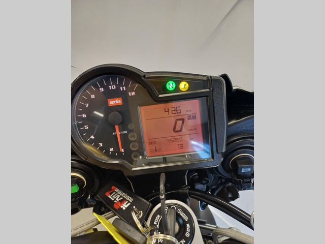 aprilia - tuono-1000-r