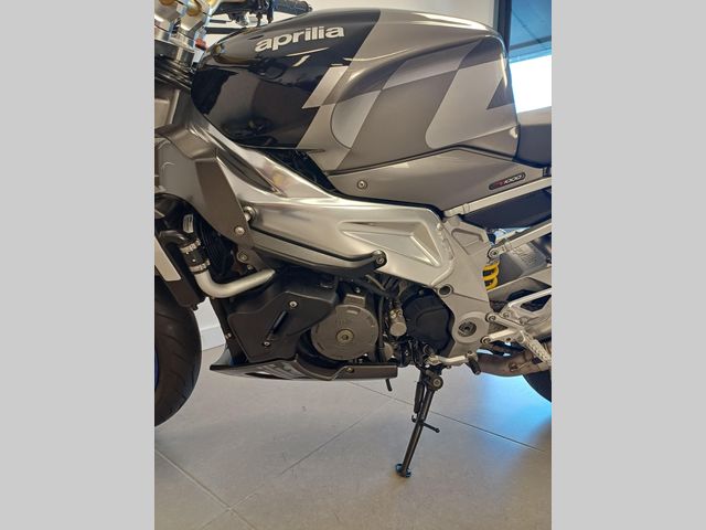aprilia - tuono-1000-r