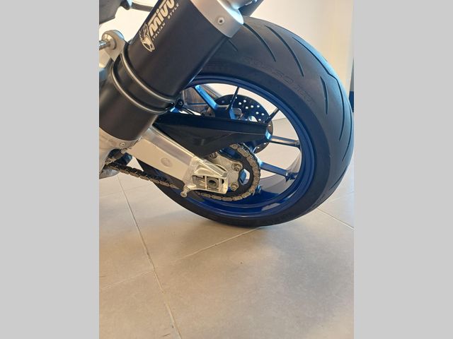 aprilia - tuono-1000-r