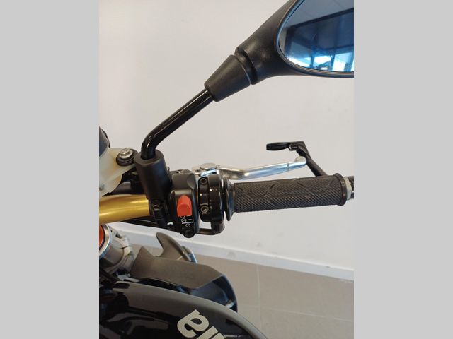 aprilia - tuono-1000-r