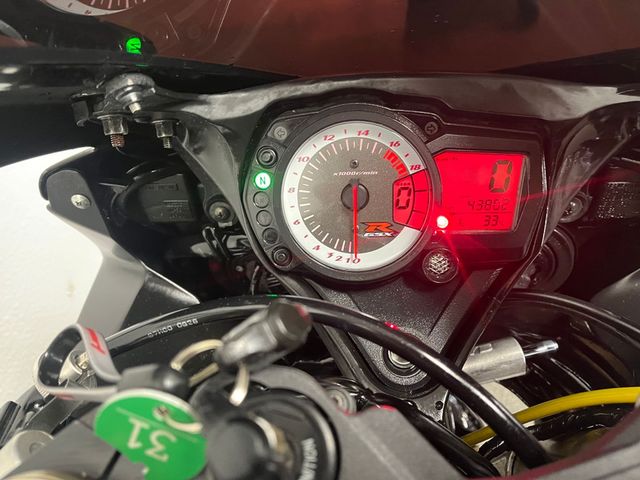 suzuki - gsx-r-600