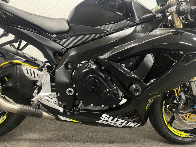 suzuki - gsx-r-600