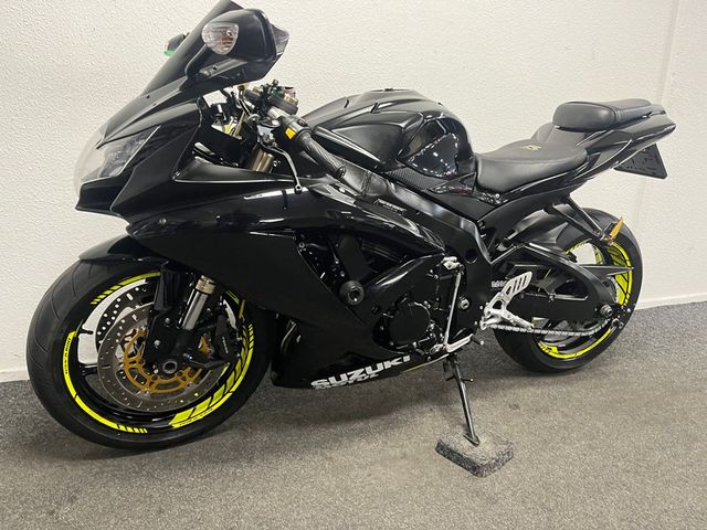 suzuki - gsx-r-600