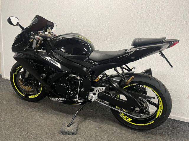 suzuki - gsx-r-600
