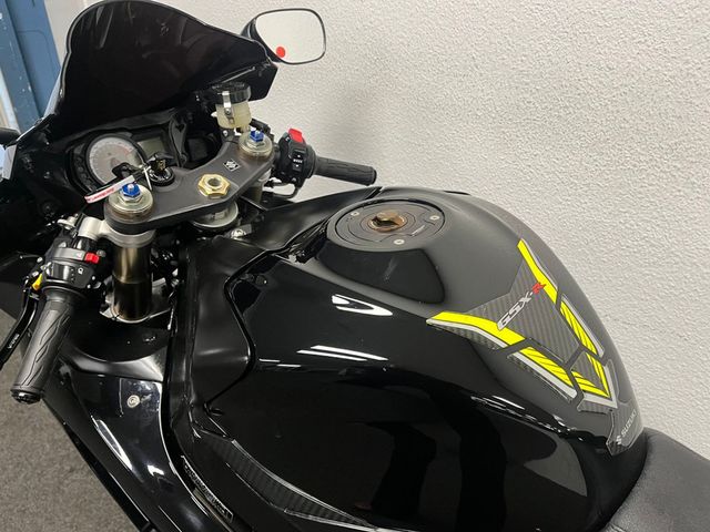 suzuki - gsx-r-600