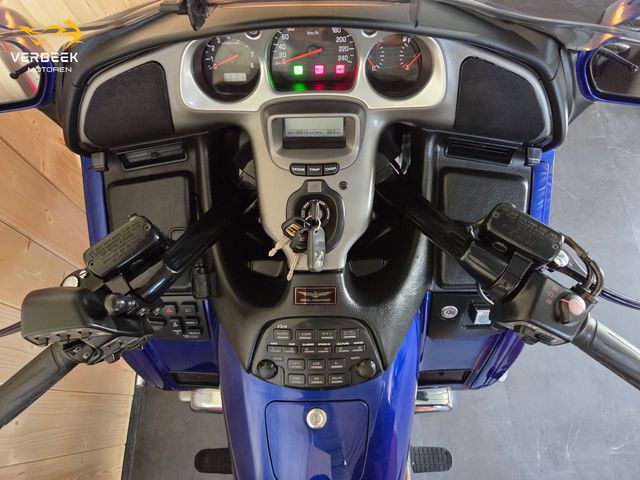 honda - gl-1800-goldwing-abs