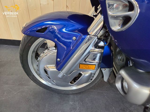 honda - gl-1800-goldwing-abs