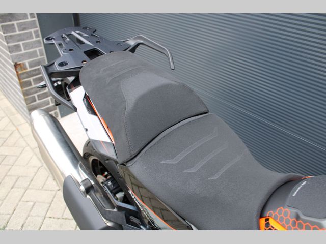 ktm - 1290-super-adventure-s
