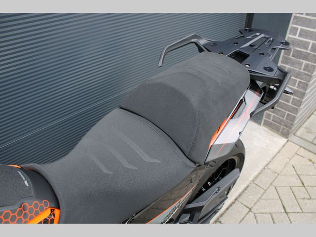 ktm - 1290-super-adventure-s