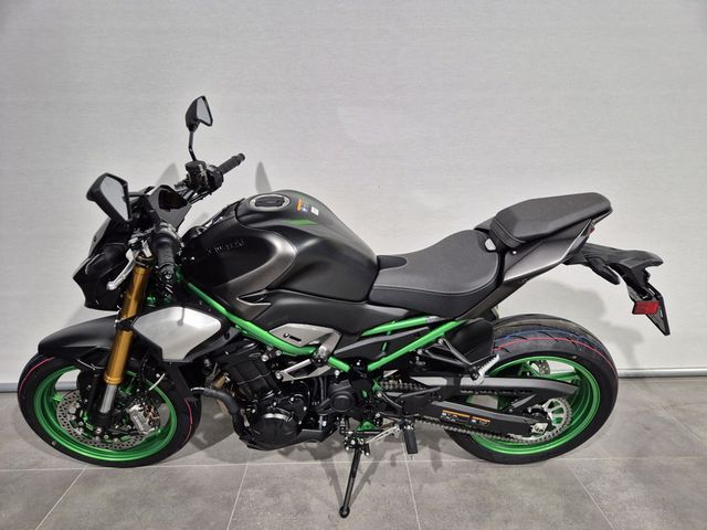 kawasaki - z900-se