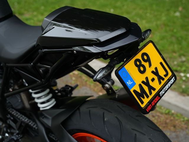 ktm - 1290-super-duke-r