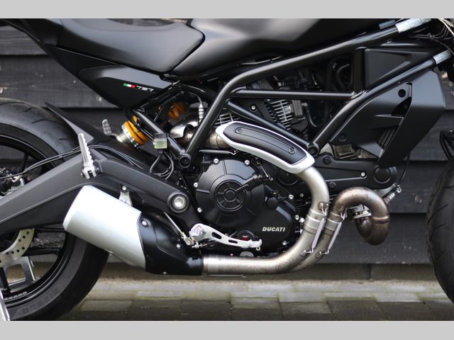 ducati - monster-797