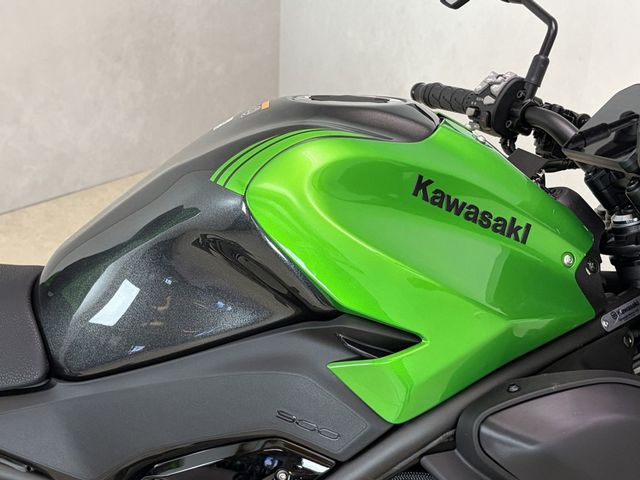kawasaki - z900