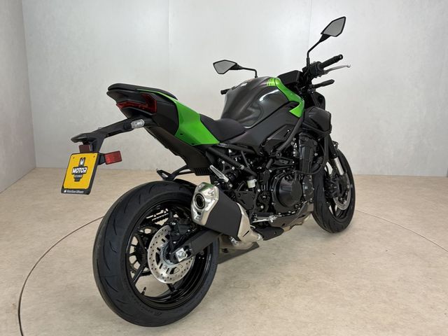 kawasaki - z900